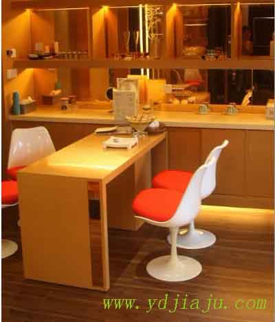 現(xiàn)代家具加盟 玻璃鋼家具