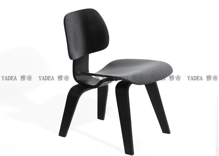 伊姆斯曲木餐椅(Herman Miller Molded Plywood Dining Chair)