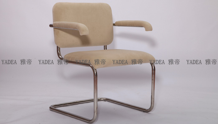 時(shí)尚沙發(fā)凳子：Cesca Chair