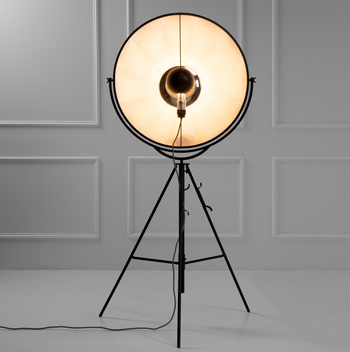經(jīng)典燈具Fortuny floor lamp
