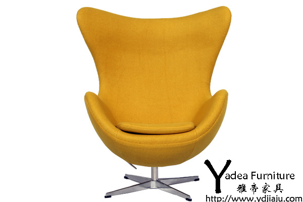 黃色蛋椅（yellow egg chair）