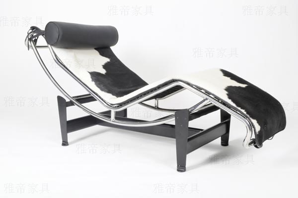 Chaise Longue chair LC4