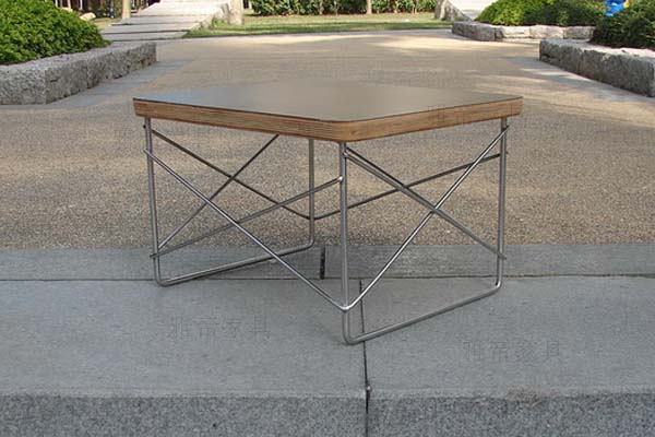 伊姆斯方形茶幾(Eames Wire Base Table)