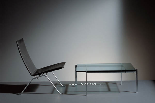 保羅咖啡桌(Poul Kjaerholm Coffee Table)