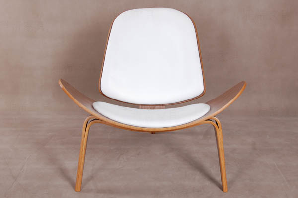 Wegner shell chair（三腳休閑椅）