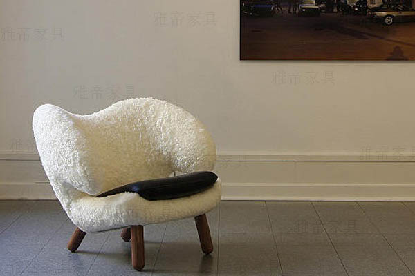 塘鵝椅（Pelican Chair)