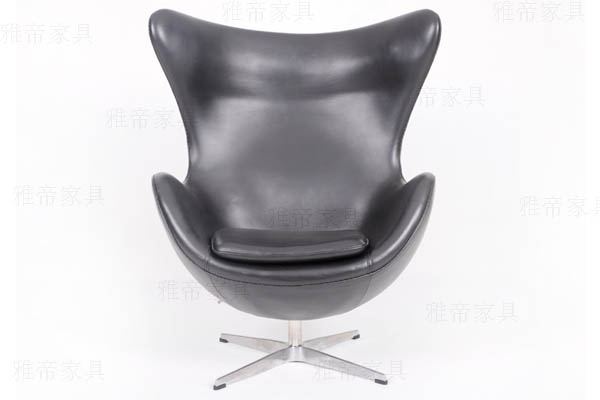 雞蛋椅（Egg Chair）