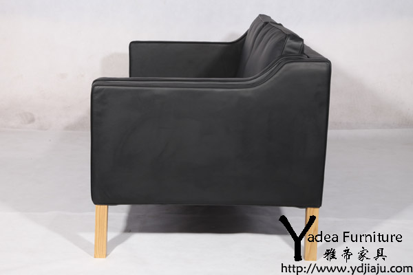 Borge Mogensen 2212 two seater sofa