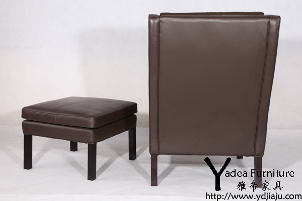 2331 Easy chair&2330 Ottoman